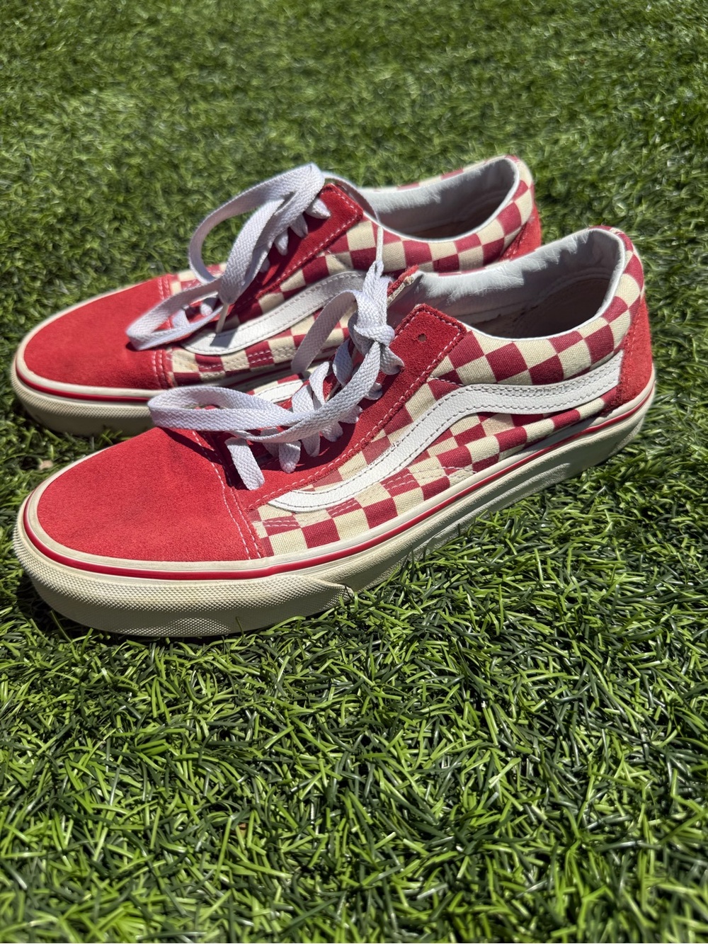 Vans Checkerboard Old Skool in Red & White